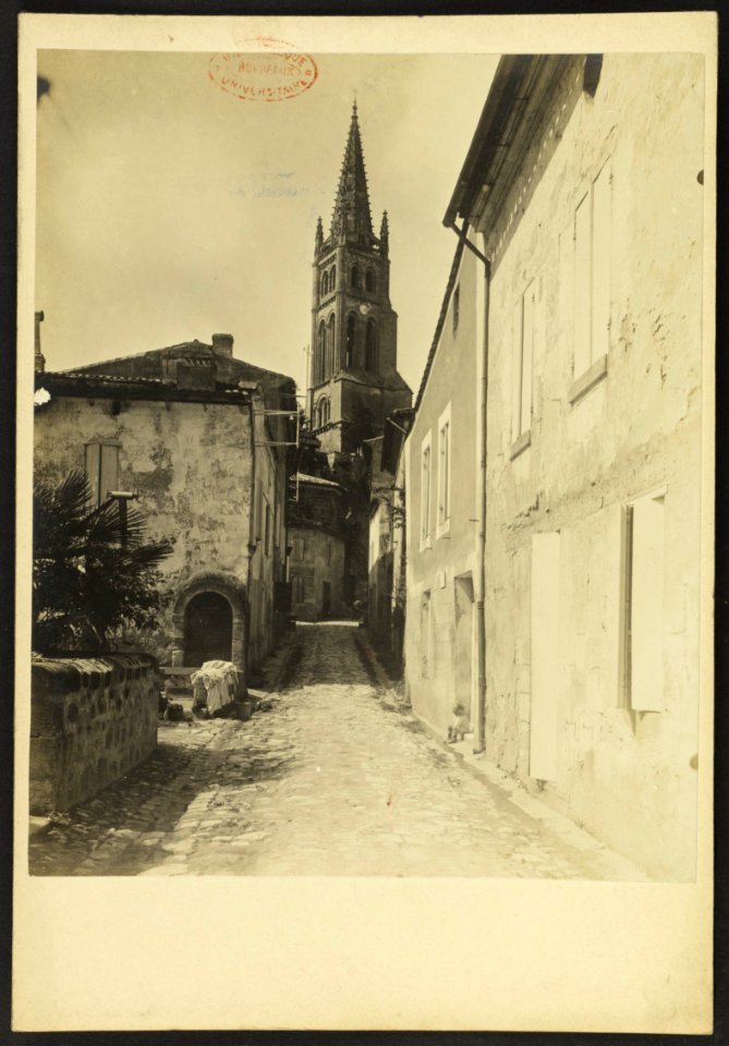 Église monolithe de Saint-Émilion - J-A Brutails - Université Bordeaux Montaigne - 1136
