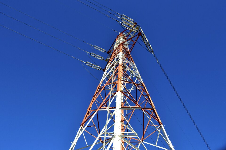 Voltage energy supply
