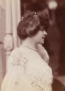 Élise de Vère, btv1b85969082-p039, 5