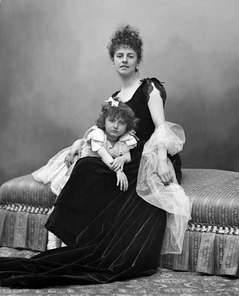 Élisabeth de Caraman-Chimay (1860-1952) B