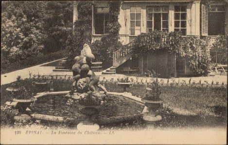 Épinal, La Fontaine du Château CP 0175 PsurR