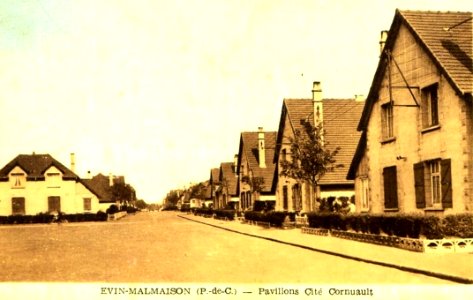 Évin-Malmaison - Cités de la fosse n° 8 - 8 bis des mines de Dourges (B)
