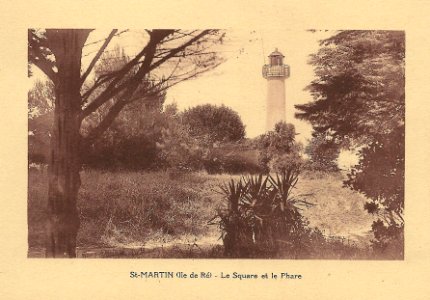 Île de Ré-FR-17-Saint Martin-le square & le phare