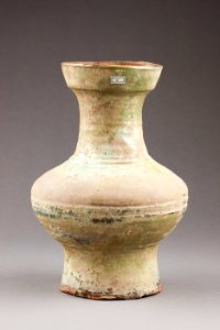 Östasiatisk keramik. Gravfynd, urna - Hallwylska museet - 96090 photo