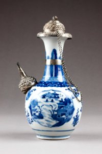 Östasiatisk keramik. Kanna med silverbeslag, orientalisk stil - Hallwylska museet - 95793 photo