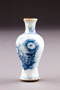 Östasiatisk keramik. Snusflaska - Hallwylska museet - 95784 photo