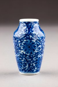 Östasiatisk keramik. Snusflaska - Hallwylska museet - 95783 photo