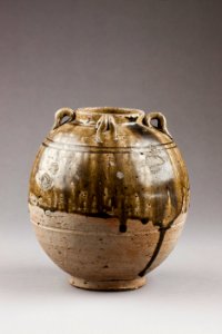 Östasiatisk keramik. Kruka, Tangdynastin - Hallwylska museet - 96086