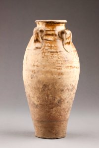 Östasiatisk keramik. Kruka för vatten eller vin, gravfynd - Hallwylska museet - 96089 photo