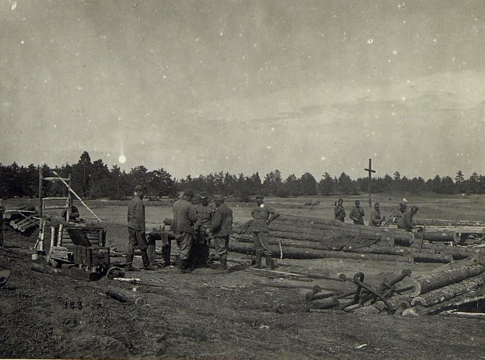Östl.Galuzia, Im Bau befindliches Dampfbad. (K.u.11.KTD.) (BildID 15678052)