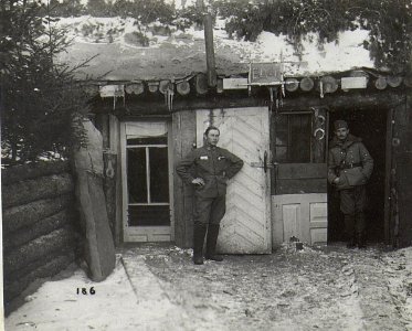 Östl.Galuzia, Unterstand d.3.H.H.Rgt.Komdos. (K.u.11.KTD.) (BildID 15678073)