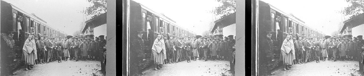 Übergabe deutsch. Soldaten an Rotes Kreuz Genf - CH-BAR - 3238255