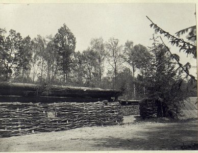 Östl.Galuzia, Unterstand hinter der 1.Linie mit Kopfschutz. (BildID 15674752)