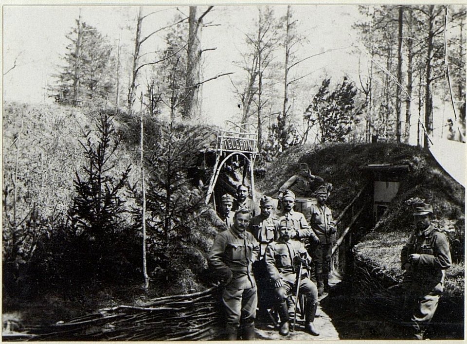 Östl.Galuzia, Telefon- u.Mannschaftsunterstand. (K.u.11.KTD.) (BildID 15674850)