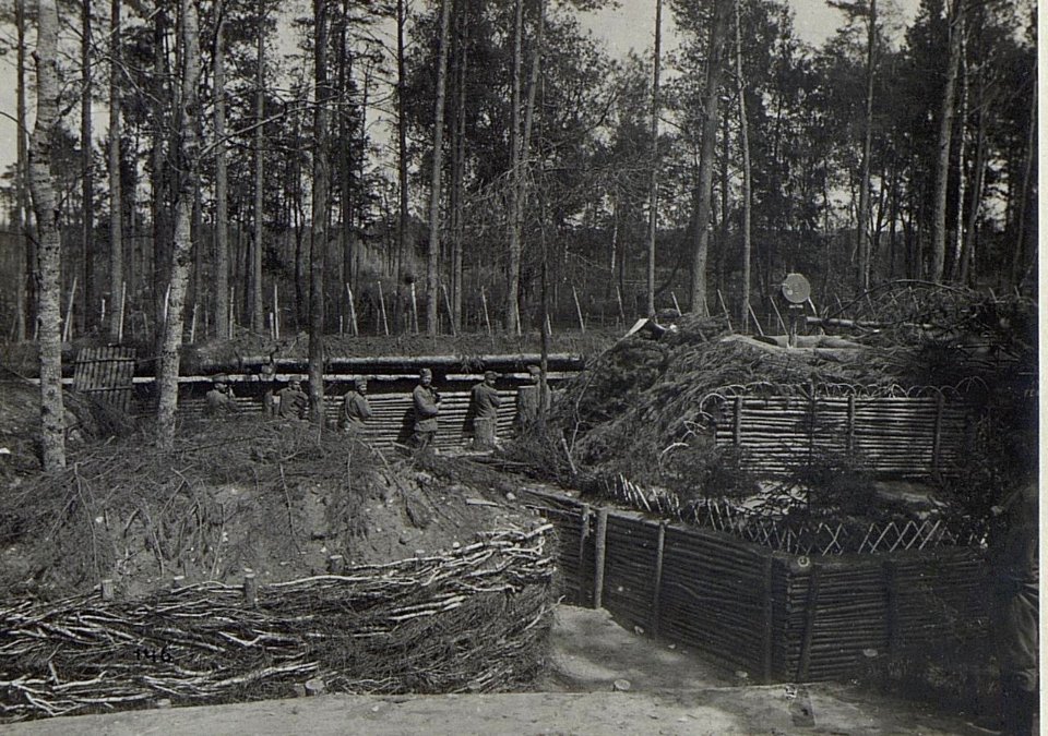 Östl.Galuzia, Mannschaftsunterstand hinter der 1.Linie (K.u.11.KTD.) (BildID 15674731)