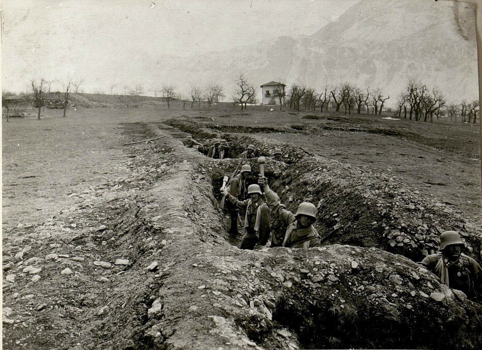 Übungen des Sturmbataillons in Levico (BildID 15625133)