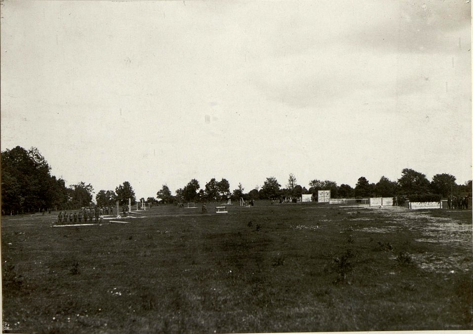 Übungsplatz der Sturmtruppen in Nestinsky 1917 (BildID 15543297)