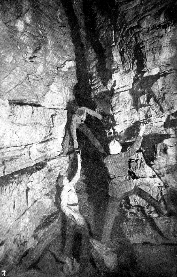 Široka jama pri Glazuti pod Veliko goro pri Kočevju 1910-13