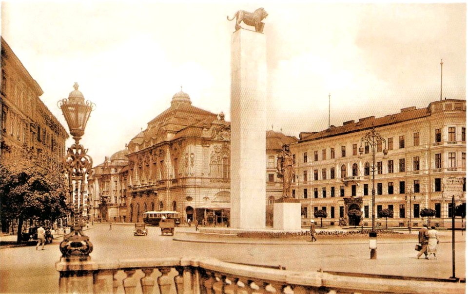 Štefanik Denkmal am Krönungshügel