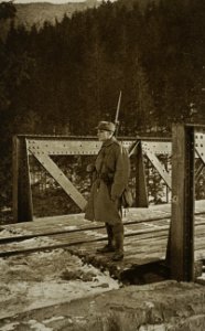 Żołnierz II Brygady Legionów Polskich na posterunku