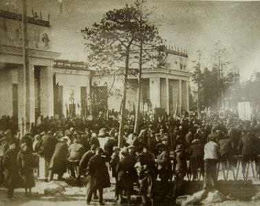 Митинг по поводу пуска первой ватержакетной печи комбината Североникель 8.10.1938