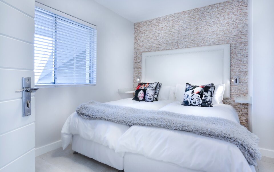 Bedding pillow lamp