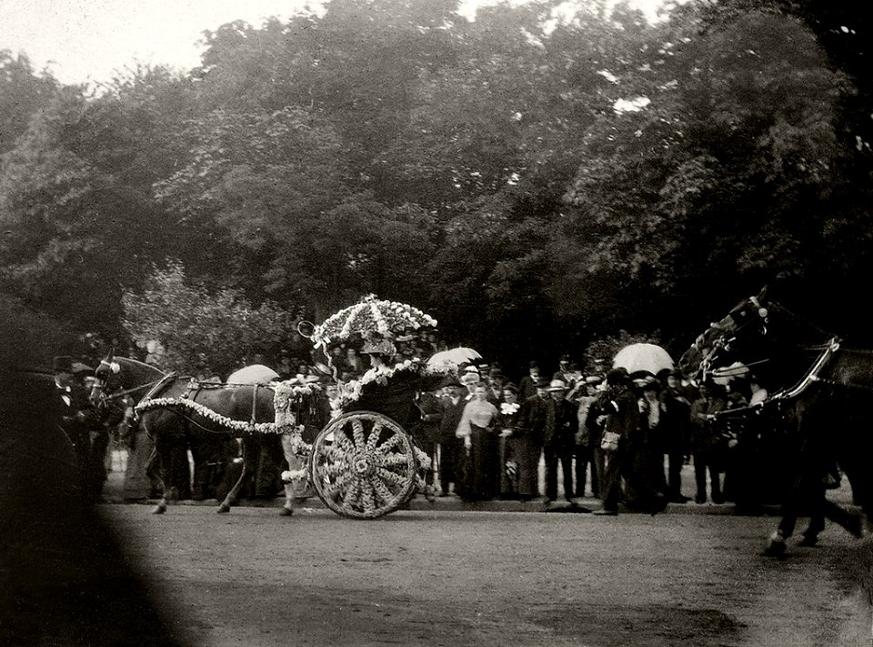 Свадебный кортеж 1904