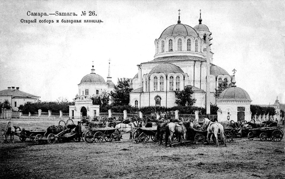 Хлебная площадь. Спасо-Преображенская и Смоленская церкви