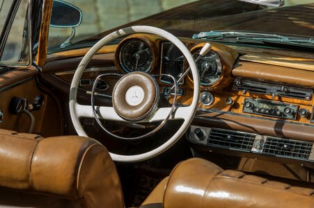 Drive vehicle steering wheel
