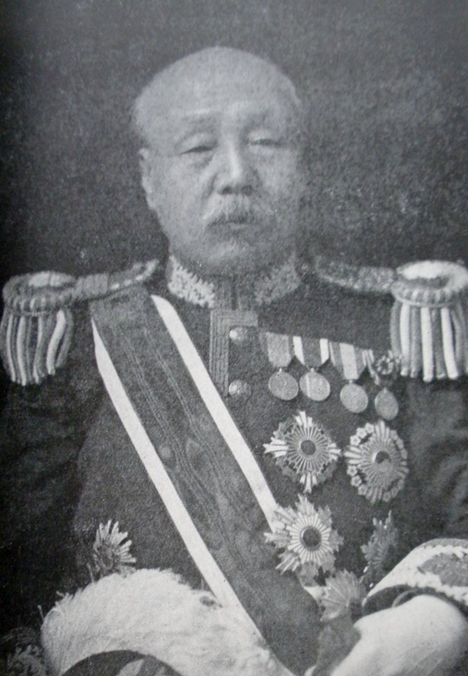 李允用 Lee Yun-yong