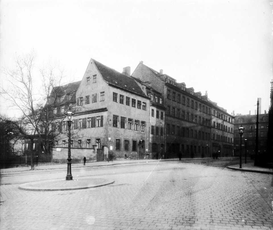 Thomaskirchhof Nordseite 1903