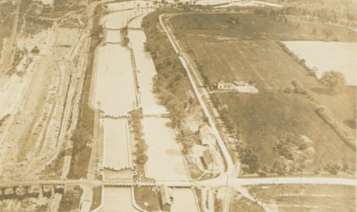 Thorold Ontario from the Air (HS85-10-37532)