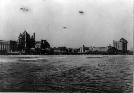 Three airplanes flying over boardwalk, Atlantic City, New Jersey LCCN90707012