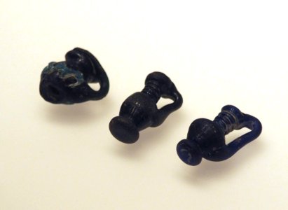 Three vase-shaped pearls-MF 3666-MF 3667-MF 3668-P8190089