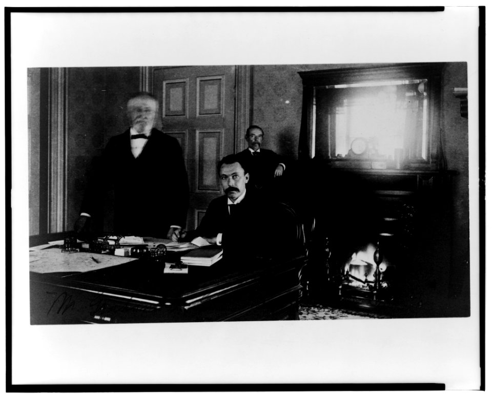 Three Treasury Department employees in office LCCN00649575