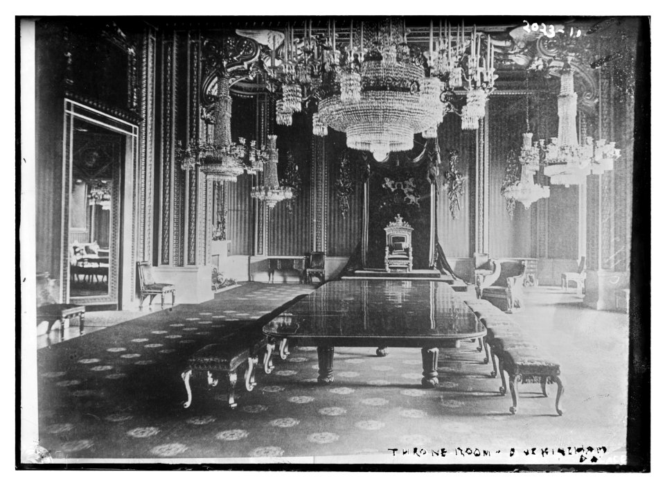 Throne room, Buckingham Palace LCCN2014688097