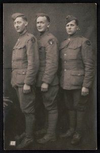 Three unidentified soldiers of 89th Infantry Division in uniform LCCN2018645952 photo