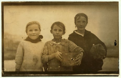Three young oyster shuckers (1916-02-25) photo
