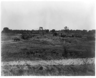 Threshing grain on Greenfields ranch. Kern County, Cal. LCCN2016652694