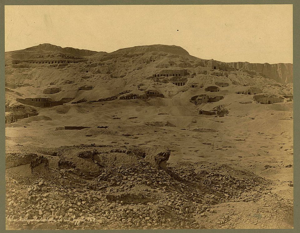 Thèbes. Montagne des tombeaux des rois, Egypte - Bonfils. LCCN2004666764