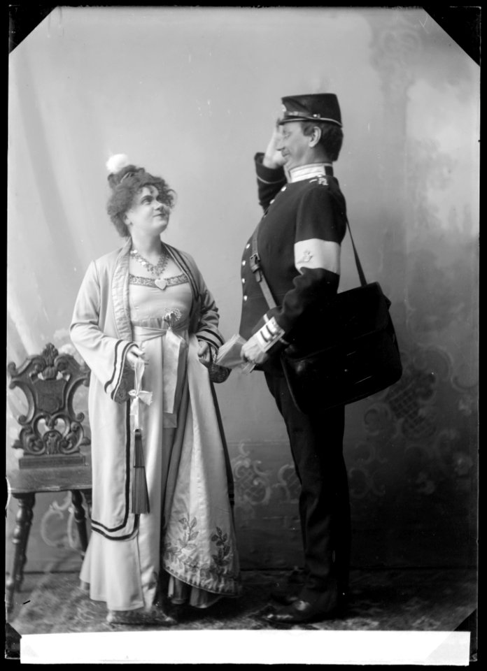 Thyra Leijman and Carl Deurell in Kalle Munter at Södra teatern 1906 - SMV - ND002
