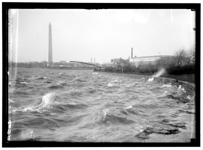 TIDAL BASIN. STORM LOC hec.07610