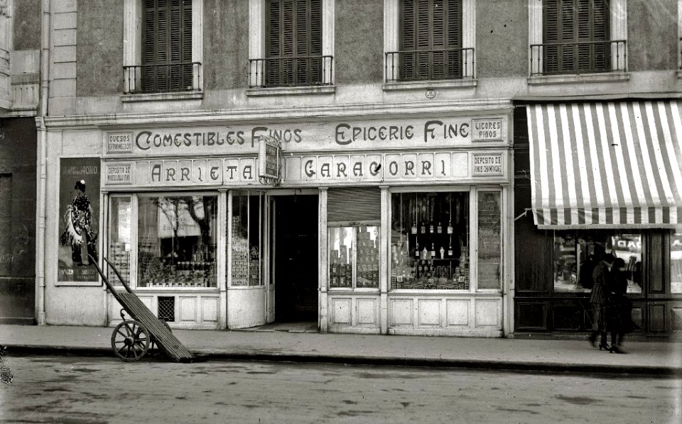 Tienda de comestibles 'Arrieta y Garagorri' (1 de 1) - Fondo Car-Kutxa Fototeka