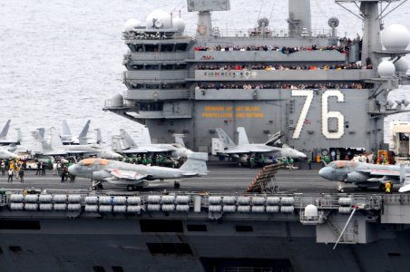 Tiger Cruise welcomes families, friends aboard USS Ronald Reagan DVIDS131165