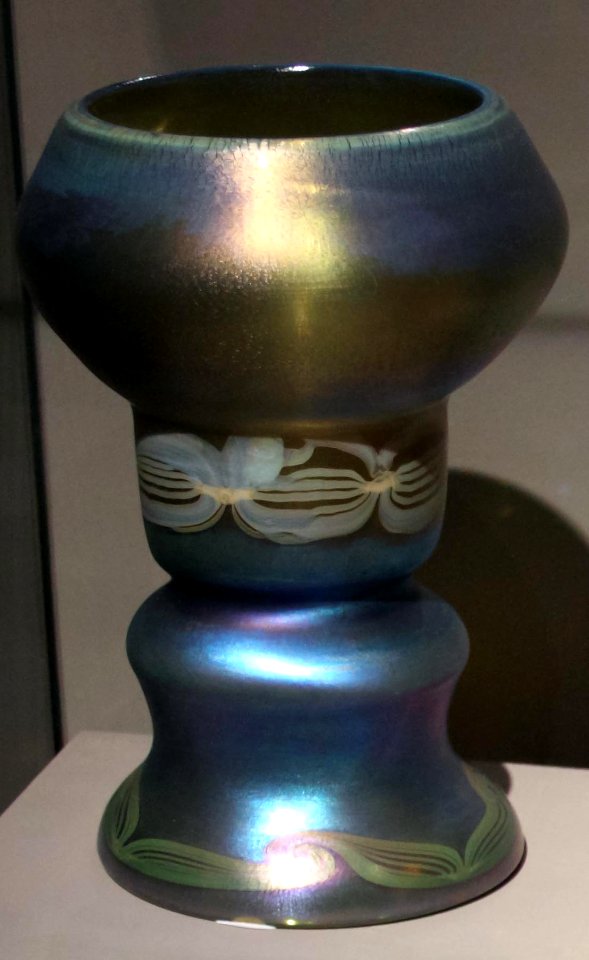 Tiffany - Chalice-shaped decorative glass