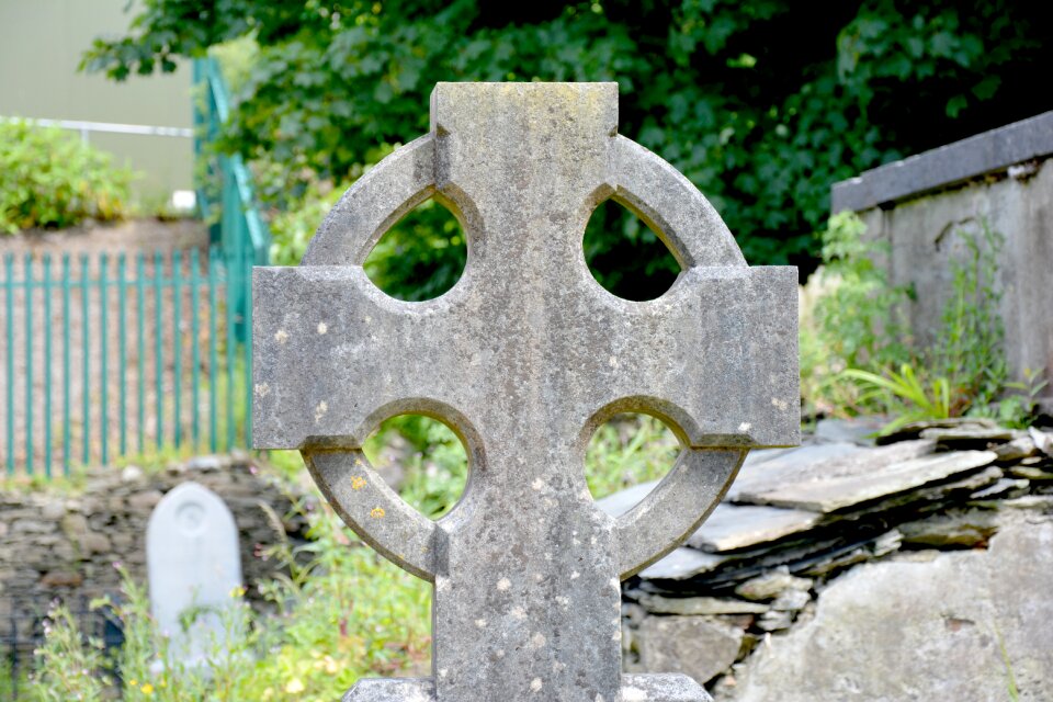Ruin tombstone ireland
