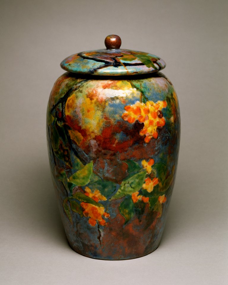 Tiffany and Company - Covered Jar - Walters 44589 - Profile