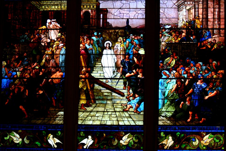 TiffanyChristLeavingPraetorium