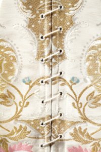 Till boken - utställningen Kunglig Vintage - Livrustkammaren - 87626