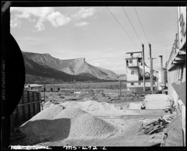 Tipple and railroad yard of mine. United States Fuel Company, King Mine, Hiawatha, Carbon County, Utah. - NARA - 540434